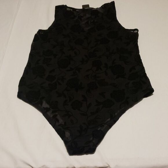 Torrid 3X Black Roses Velvet & Mesh Bodysuit - Picture 8 of 11